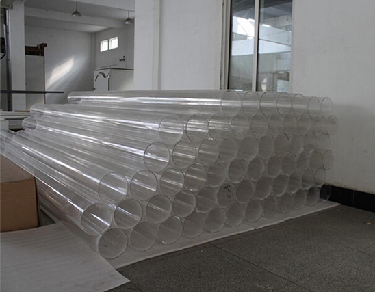 Large diameter quartz tube